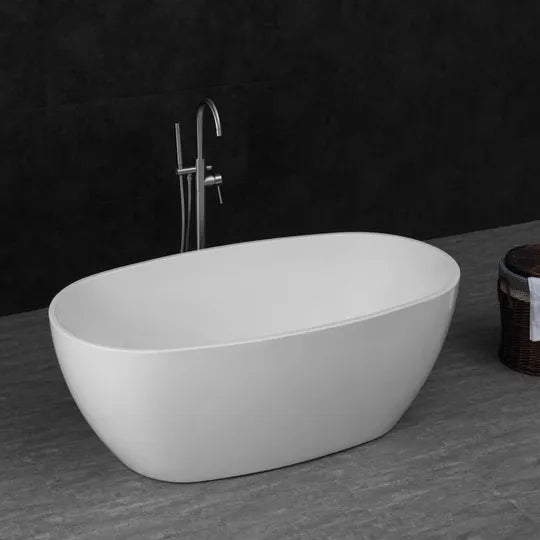 Vinny | 1300 freestanding bath tub inc waste